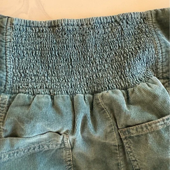 We The Free NWT Lunan Crop Harem
Cord Jeans Color Overboard Size L - Picture 15 of 16